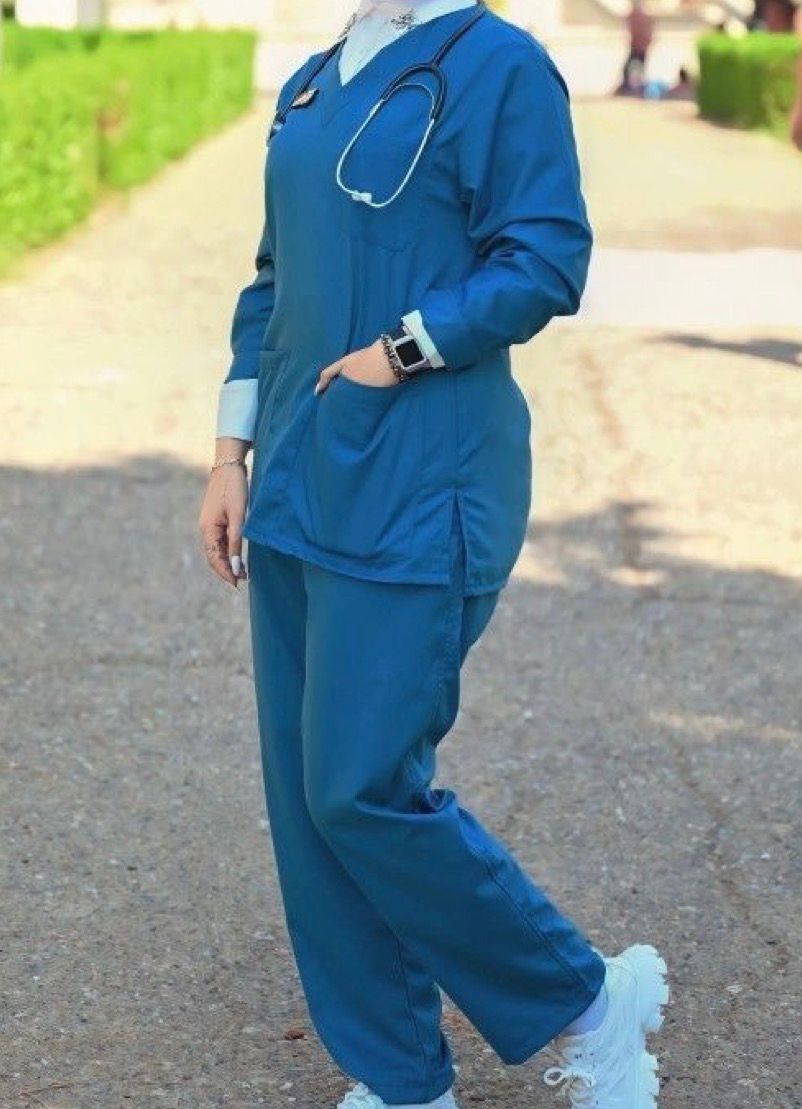 Tenue Sage-Femme